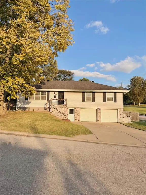 3831 S Kiger RD, Independence, MO 64055