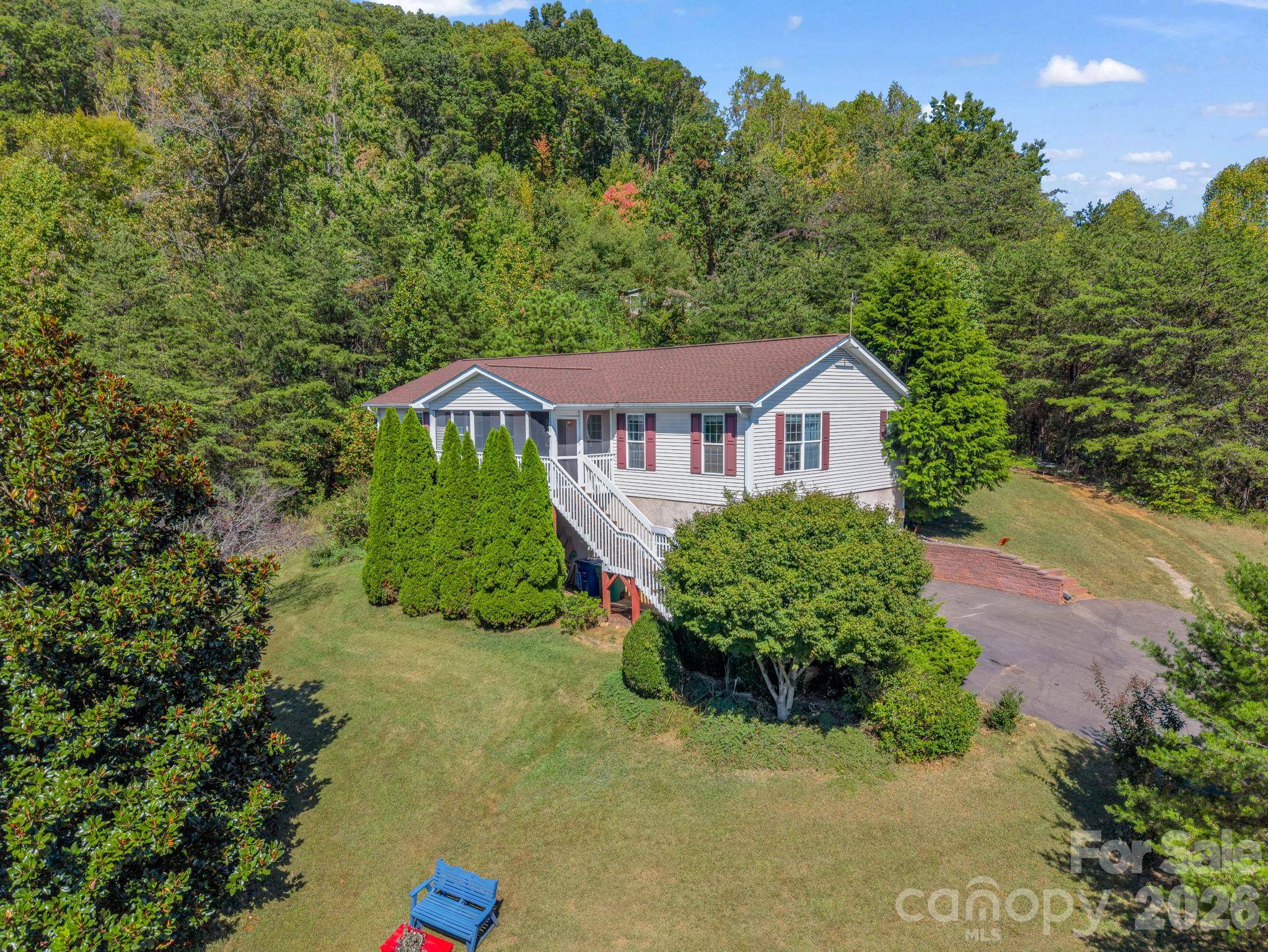 85 Hidden Meadow DR, Candler, NC 28715