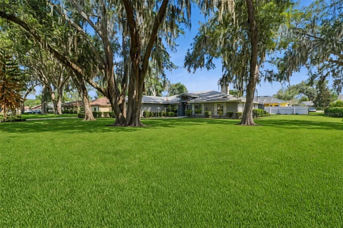 2610 TWELVE POINT DR, Lakeland, FL 33811