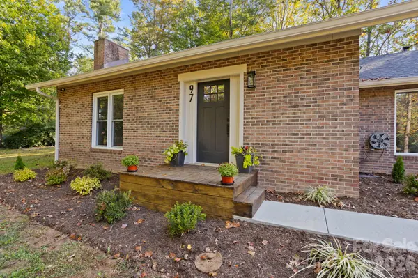 97 Wilkie WAY, Fletcher, NC 28732