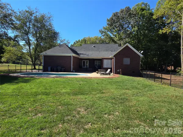 3008 Scottsdale LN, Matthews, NC 28104