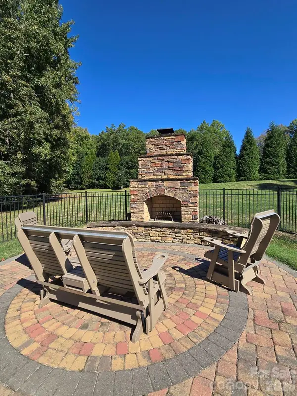3008 Scottsdale LN, Matthews, NC 28104
