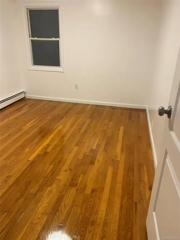 217-05 104 AVE #2nd Floor, Queens Village, NY 11429