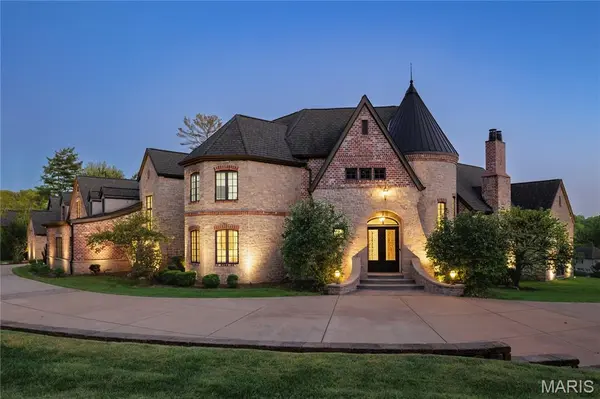 9998 Litzsinger RD, Ladue, MO 63124