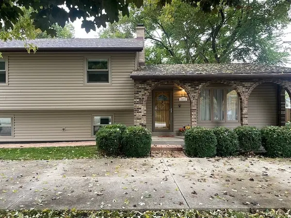 3900 Fairview AVE, Downers Grove, IL 60515