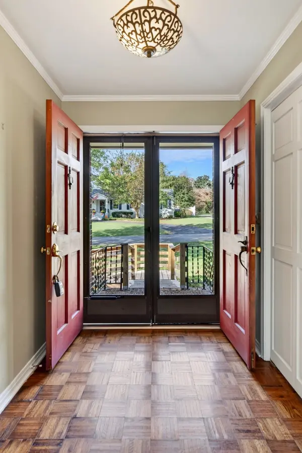 1275 Flatt Cir, Cookeville, TN 38501