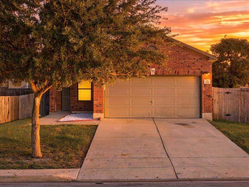 220 Rummel DR, Kyle, TX 78640
