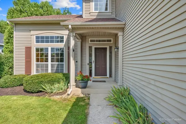 1097 Heavens Gate, Lake In The Hills, IL 60156