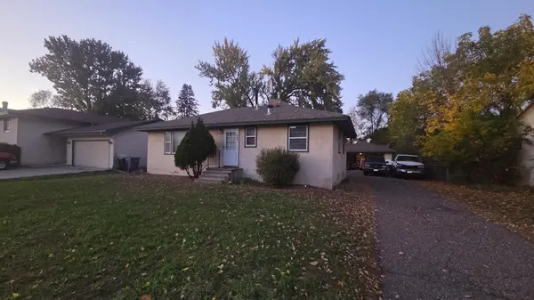 627 Grant ST, Anoka, MN 55303