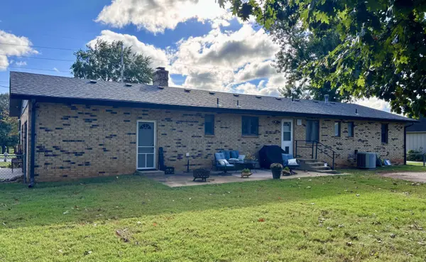 2507 S Golden AVE, Springfield, MO 65807