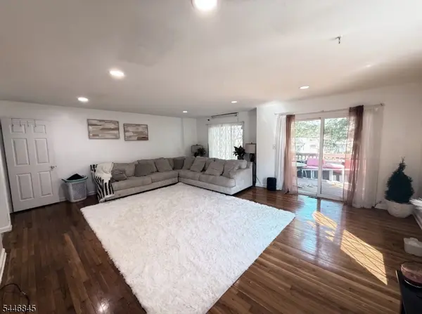 118 Devonshire Ct, Hillsborough Twp., NJ 08844