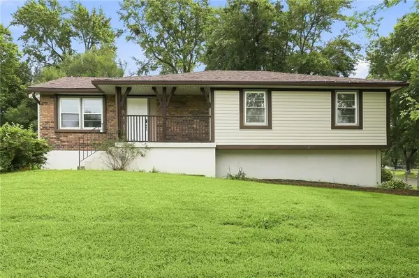 1601 N Glen Ellyn ST, Independence, MO 64056
