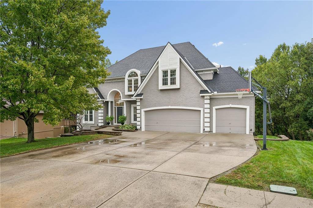 6705 NW Monticello TER, Parkville, MO 64152