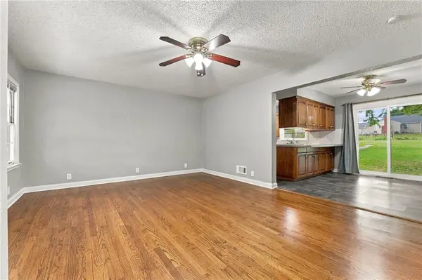10601 E Sheley RD, Independence, MO 64052