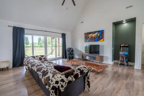 128 Emma Ln, Hohenwald, TN 38462