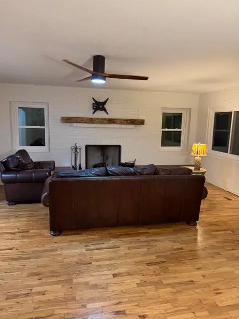 3325 Iowa TER, Ottawa, KS 66067