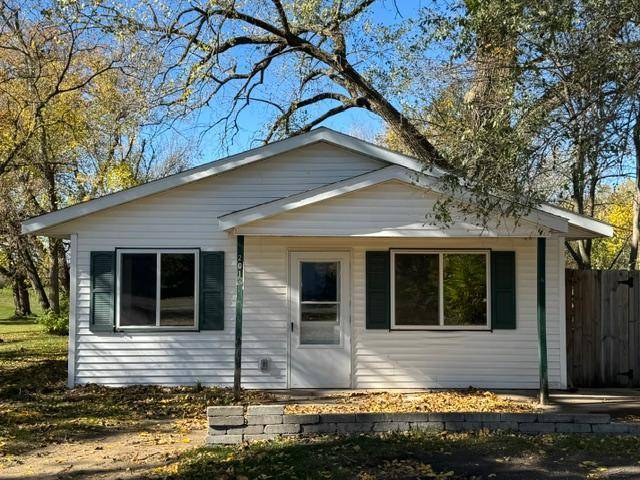 201 SW Thompson ST, Verndale, MN 56481