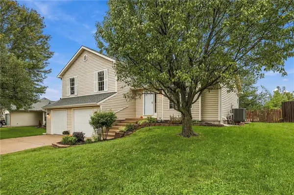 10416 NW 87th ST, Kansas City, MO 64153