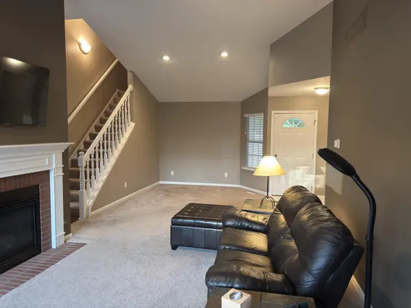 10000 Wildwood Lane, Highland, IN 46322