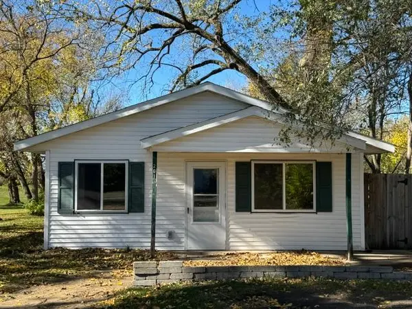 201 SW Thompson ST, Verndale, MN 56481