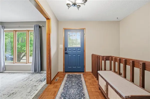702 Raven ST, Raymore, MO 64083