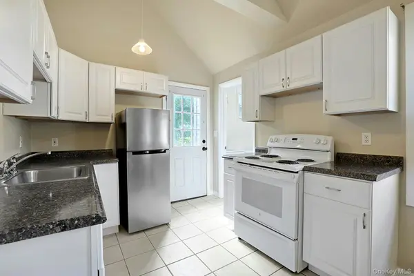 17 North ST #17, Montrose, NY 10548