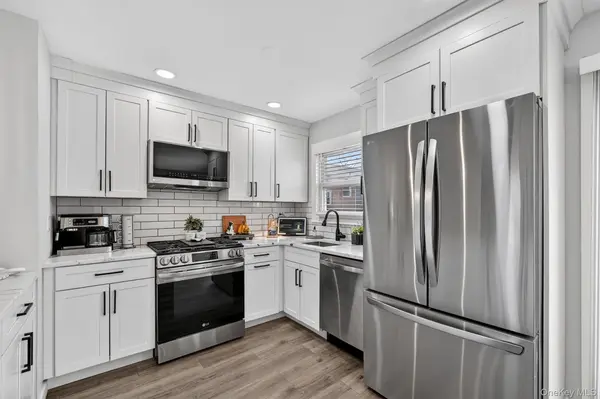 35 Bon Aire CIR #8116, Suffern, NY 10901