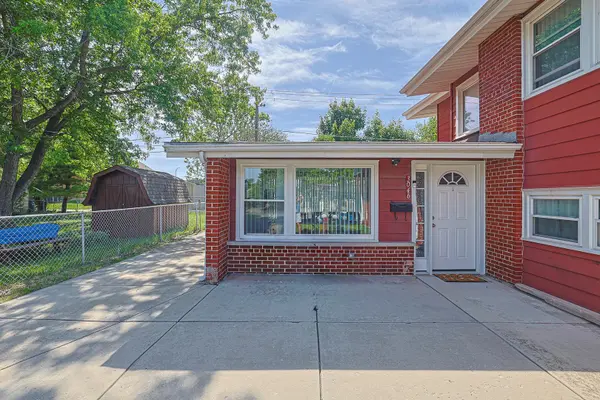 3046 S 24th AVE #2, Broadview, IL 60155