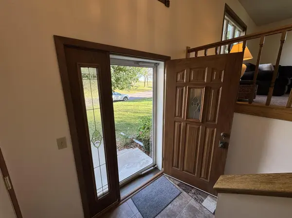 1540 Falcon DR, Fairmont, MN 56031