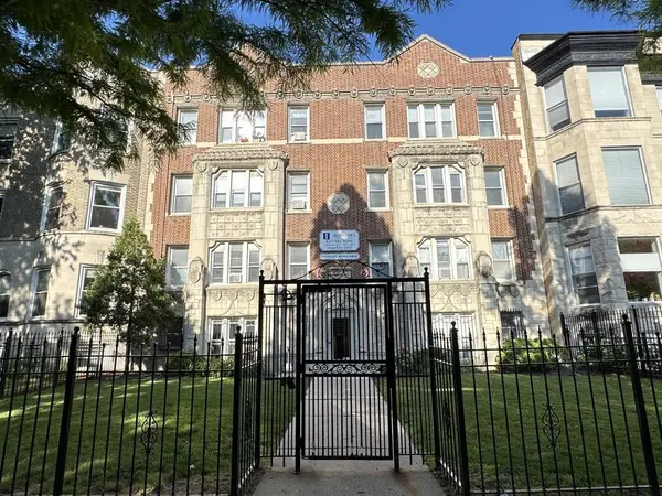 4735 N Beacon ST #301, Chicago, IL 60640
