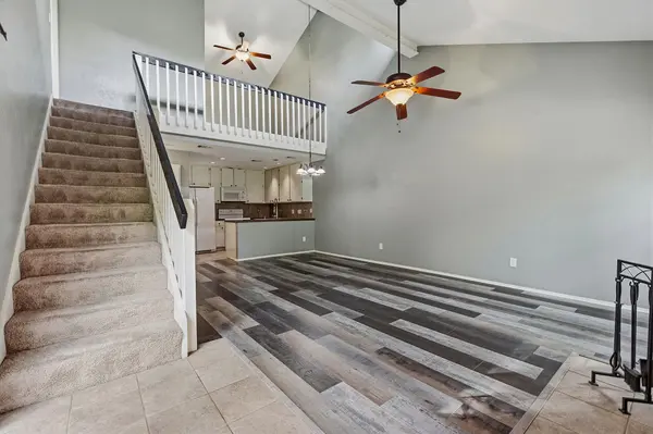 1748 Ohlen RD #24, Austin, TX 78757