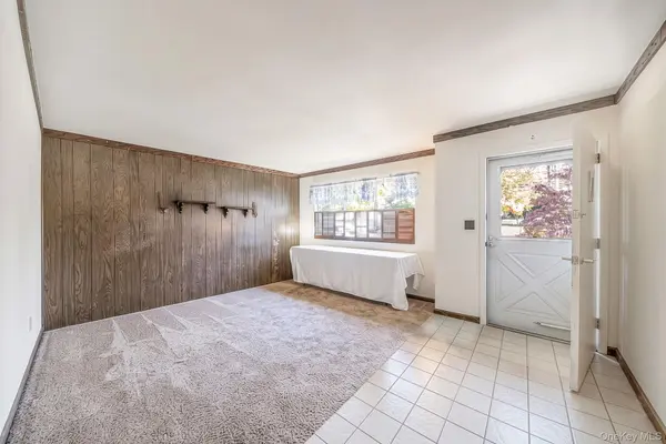 54 Mount Sinai Coram RD, Coram, NY 11727