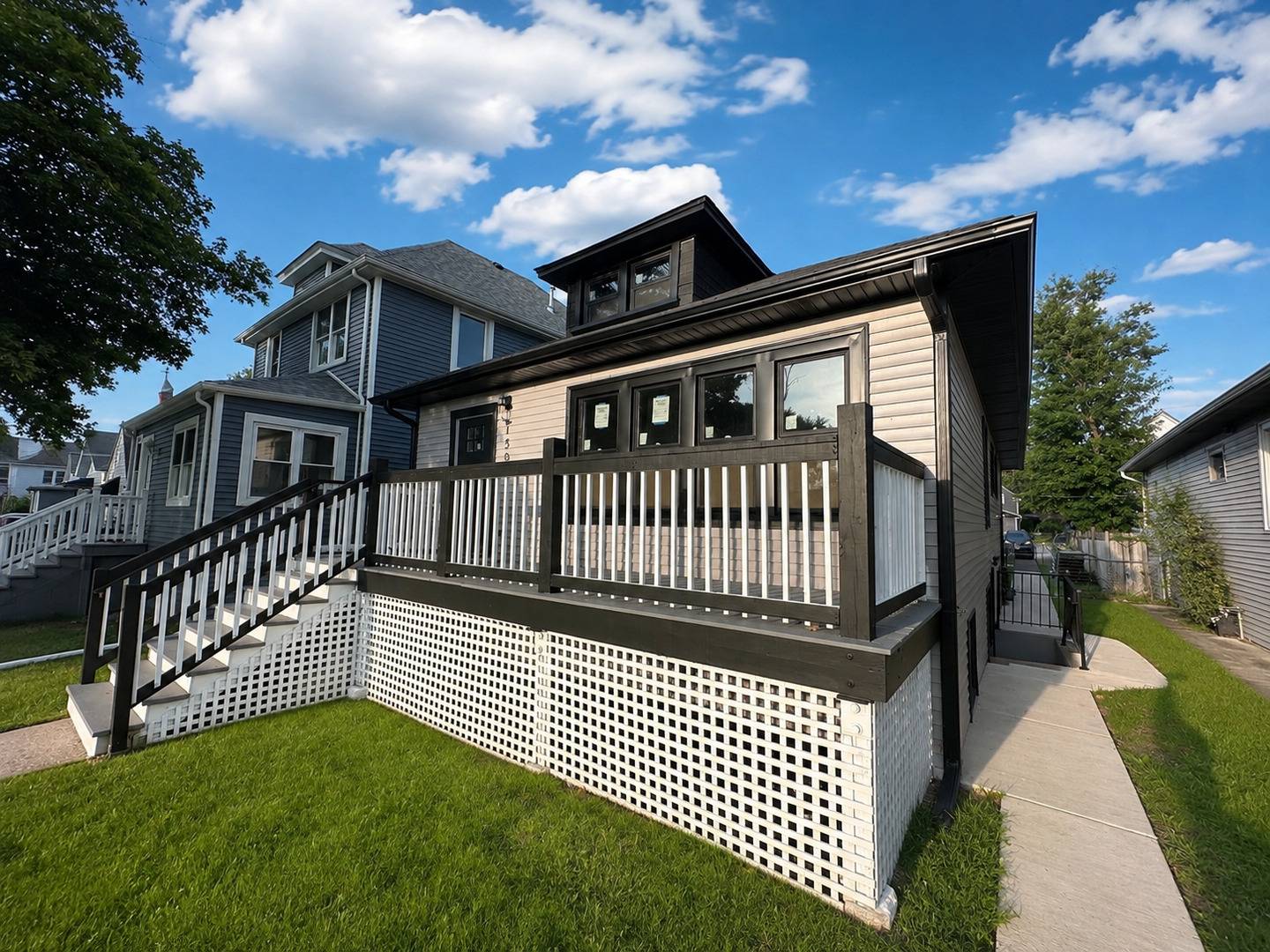 139 S 12th AVE, Maywood, IL 60153