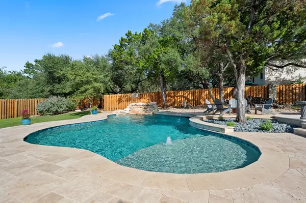 112 Los Altos DR, Lakeway, TX 78734