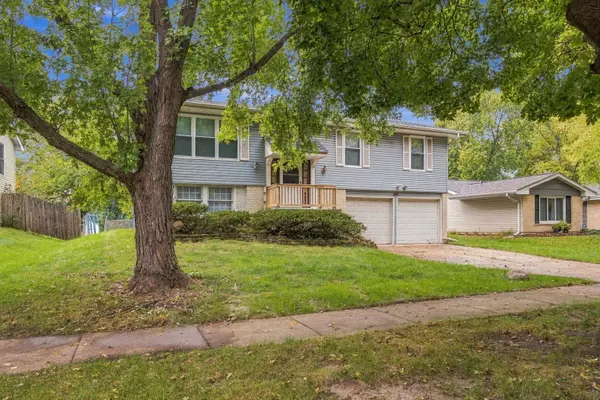 149 S Lancaster DR, Bolingbrook, IL 60440