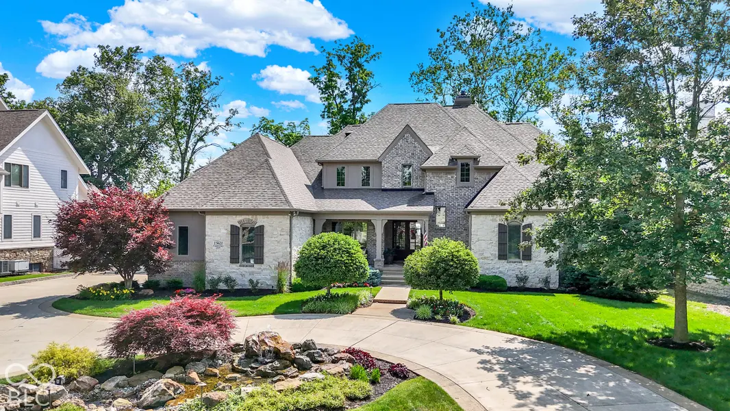 15621 Hidden Oaks CT, Carmel, IN 46033