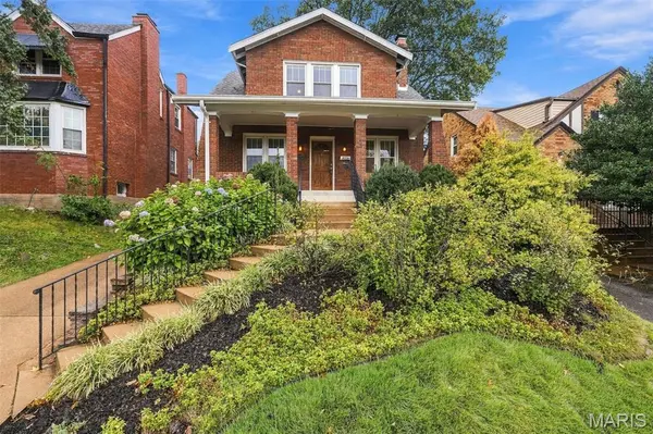 7429 Amherst AVE, University City, MO 63130