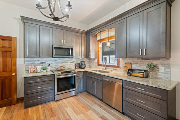 116 W Swan St, Centerville, TN 37033
