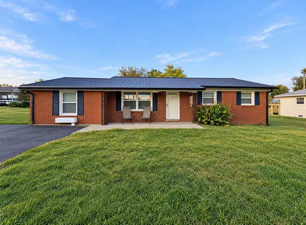 1965 Stevens Dr, Westmoreland, TN 37186