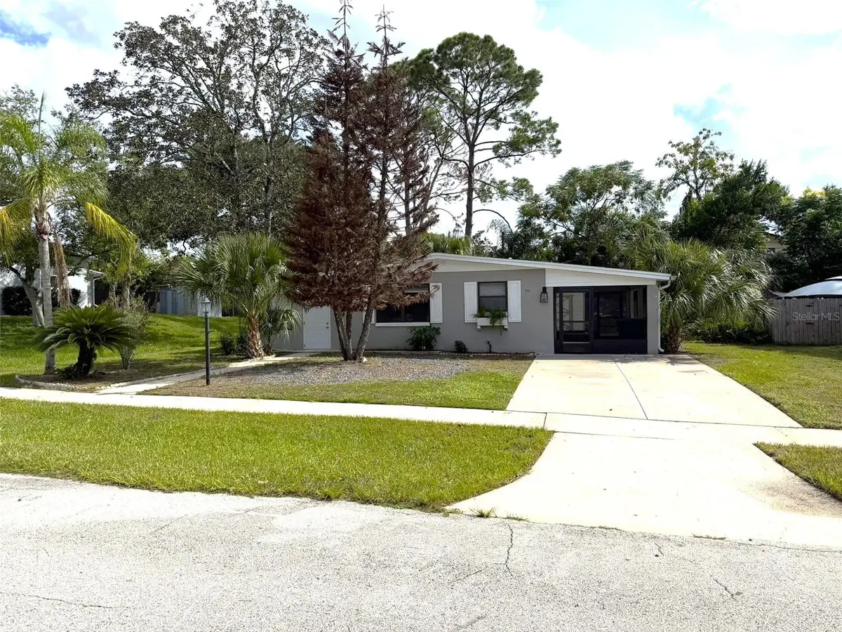 681 N WELLINGTON DR, Deltona, FL 32725