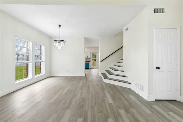 7108 Cadillac Boulevard, Arlington, TX 76016