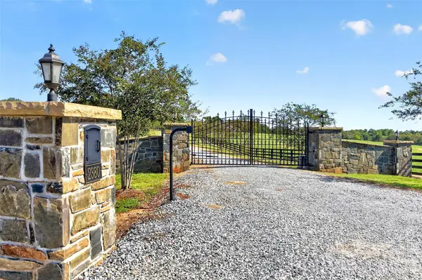 2380 New House RD, Ellenboro, NC 28040