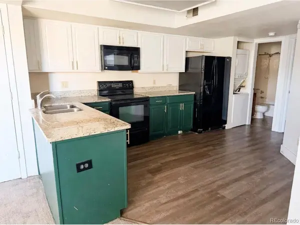 992 S Dearborn #12, Aurora, CO 80012