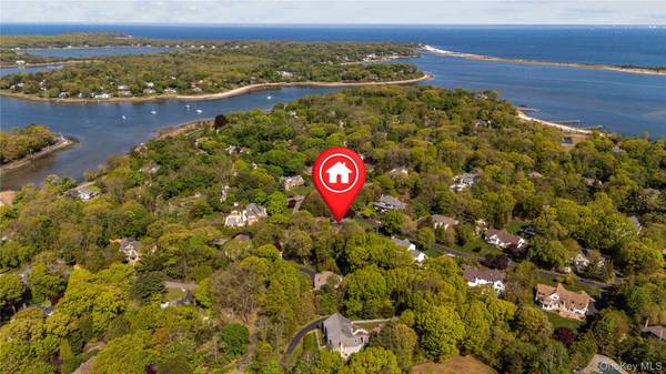 8 China LN, East Setauket, NY 11733