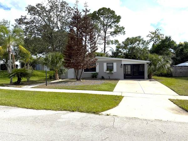 681 N WELLINGTON DR, Deltona, FL 32725