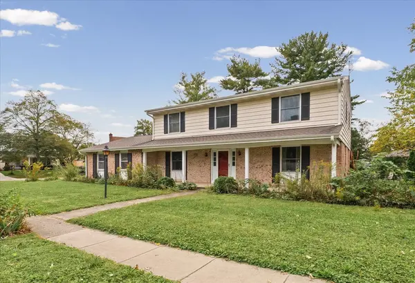 2408 Bedford DR, Champaign, IL 61820