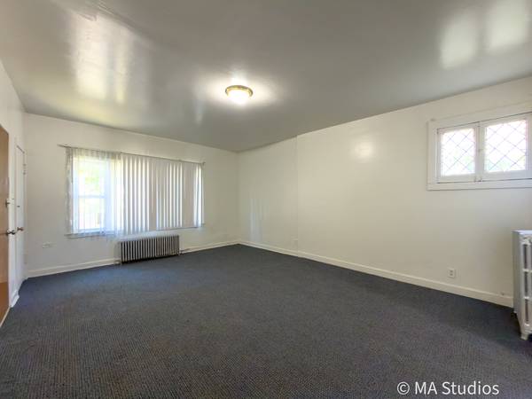 1833 Hartrey AVE, Evanston, IL 60201