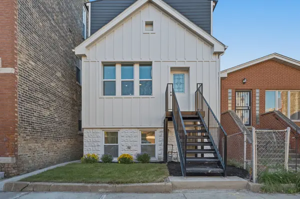 3220 S Aberdeen ST, Chicago, IL 60608