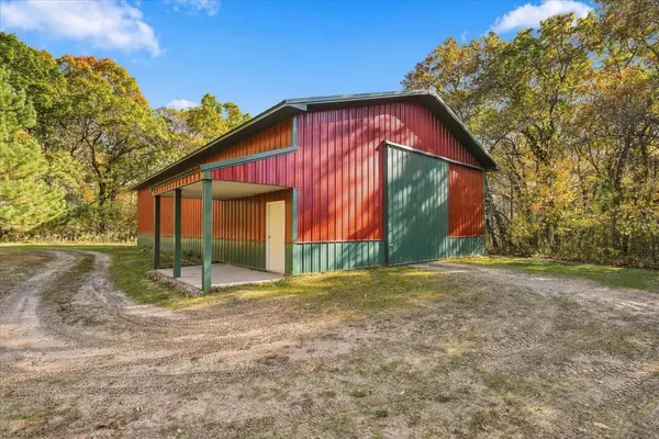 317 Sherwood FRST, River Falls, WI 54022
