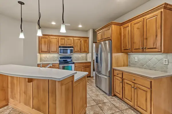 797 Villa Park WAY, West Fargo, ND 58078